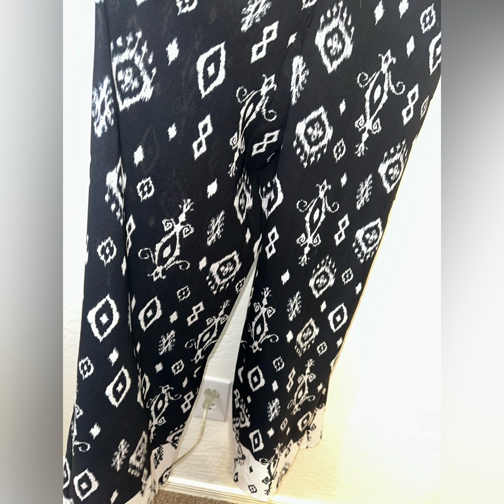 NWT Black and White Summer Patterned Jumpsuit - Picture 2 of 7